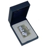 Зажигалка кремниевая Лилии LA GEER 85099